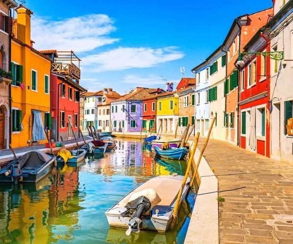 venice-landmark-burano-island-canal-colorful-house-small.jpg venice-landmark-burano-island-canal-colorful-house-small.jpg